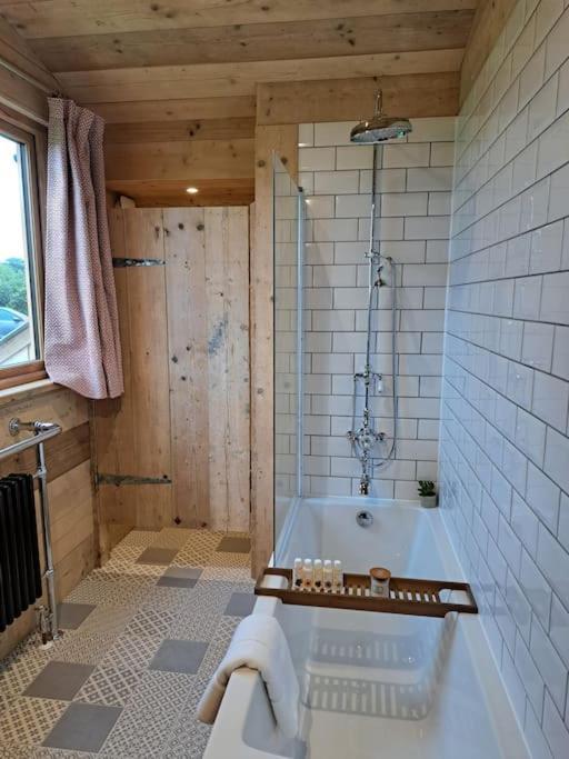 Hotel The Pigsty Crieff Esterno foto